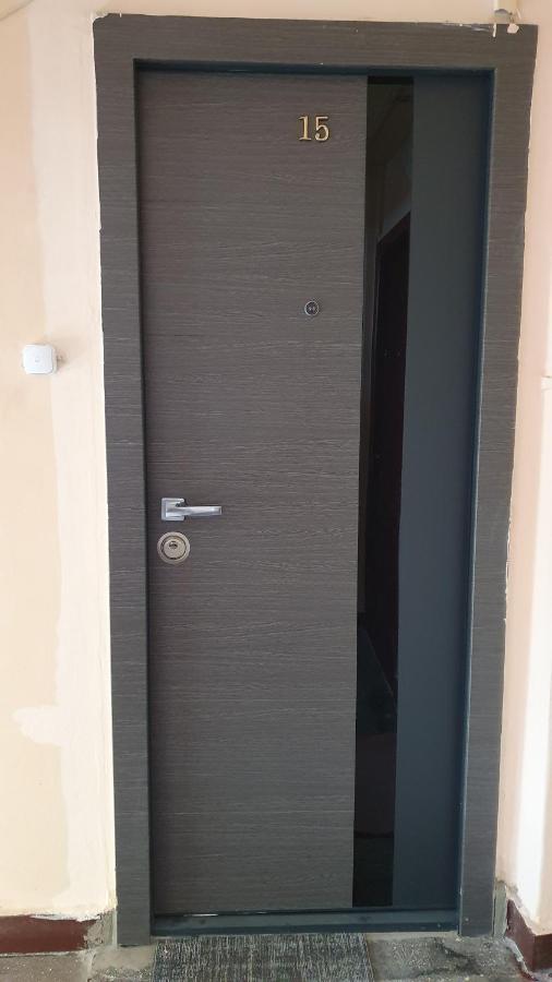 Apartamento Apartament Estera Oradea Exterior foto